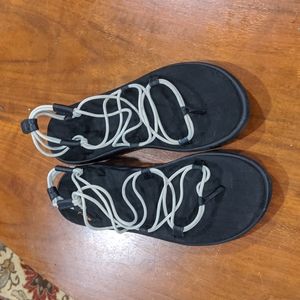 Teva Sandels